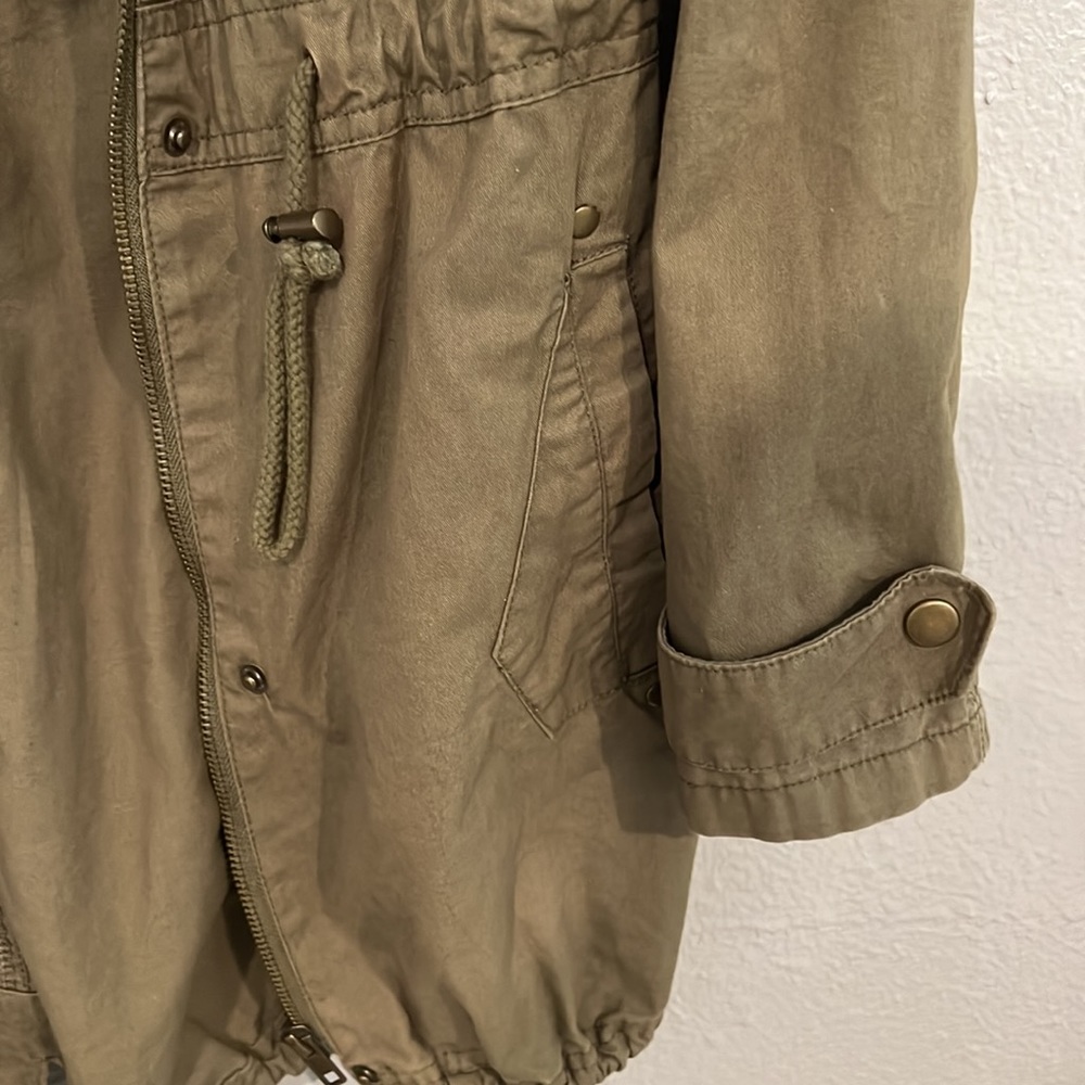 Bongo Green Jacket - Picture 5 of 5